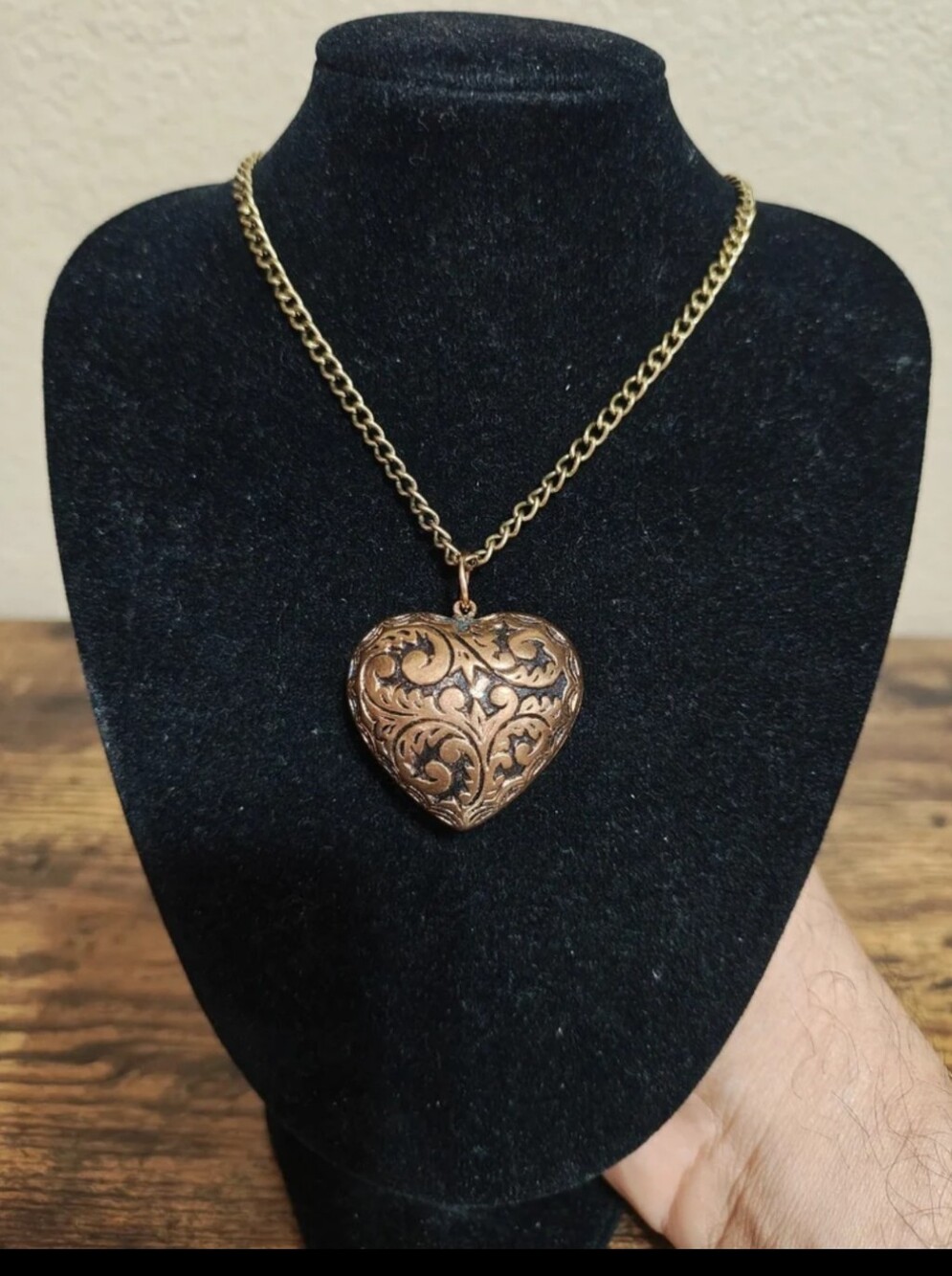 Vintage Style Ornate Puffy Heart Antique Brass Tone Pendant Necklace.